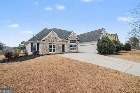 215 Country Club Dr, Hiram, GA 30141