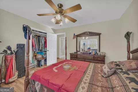 Bedroom - 118 Wayne Cir, Hartwell, GA 30643 photo 2 of 7