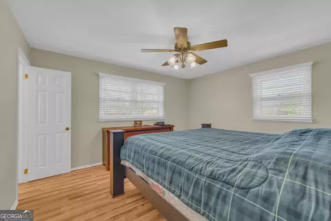 Bedroom - 118 Wayne Cir, Hartwell, GA 30643 photo 6 of 7