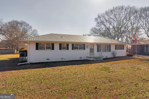 Exterior - 118 Wayne Cir, Hartwell, GA 30643 photo 3 of 4