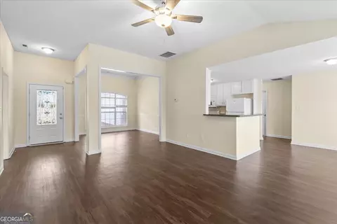 Living - 128 Rendition Dr, Mcdonough, GA 30253 photo 4 of 7