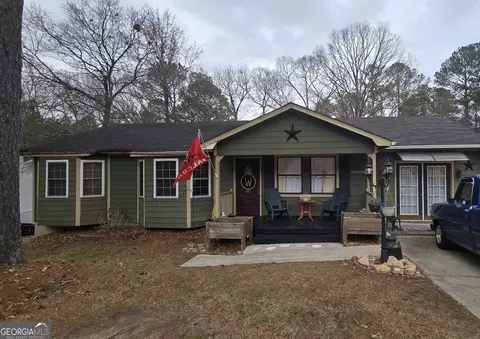 162 Parkway Cir, Villa Rica, GA 30180