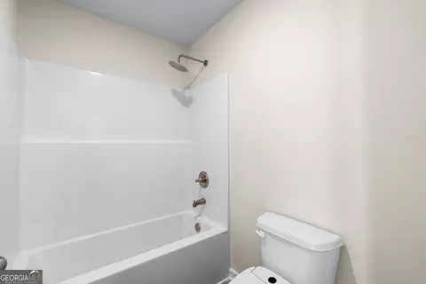 Bath - 370 Granary Walk, Covington, GA 30014 photo 5 of 5