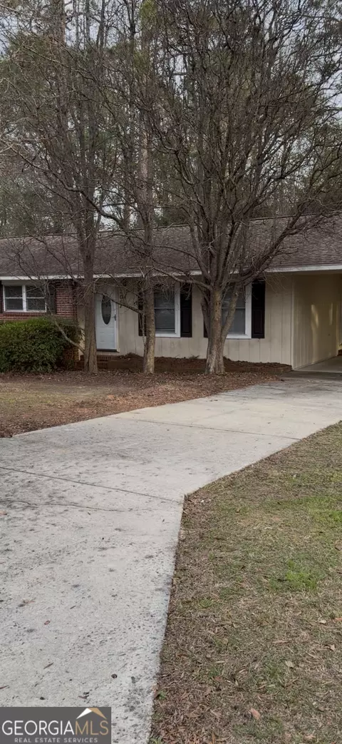 305 Hillside Dr, Dublin, GA 31021