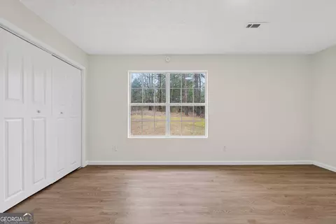 Bedroom - 103 Live Oak Dr, Jackson, GA 30233 photo 2 of 7