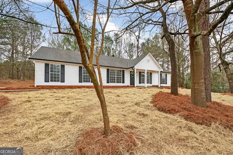 Exterior - 103 Live Oak Dr, Jackson, GA 30233 photo 3 of 10