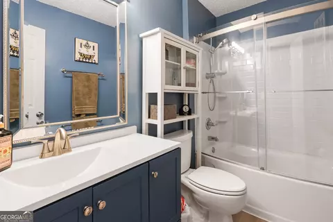 Bath - 111 Fox Run Ct, Mcdonough, GA 30253 photo 1 of 3