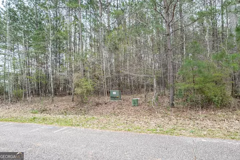 203 Hidden Lakes Dr, Gray, GA 31032