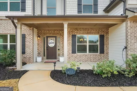 Exterior - 182 Bella Dr, Monroe, GA 30655 photo 3 of 9
