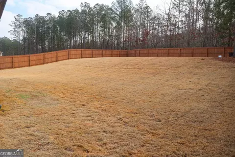 Exterior - 182 Bella Dr, Monroe, GA 30655 photo 2 of 9