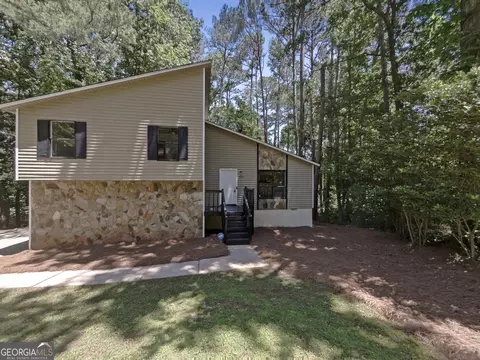 3924 Chimney Ridge Ct, Ellenwood, GA 30294