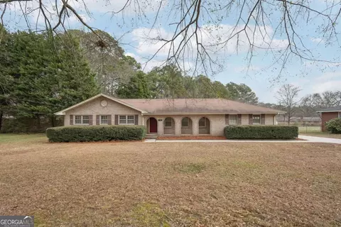 2576 Ashworth Lake Rd, Snellville, GA 30078