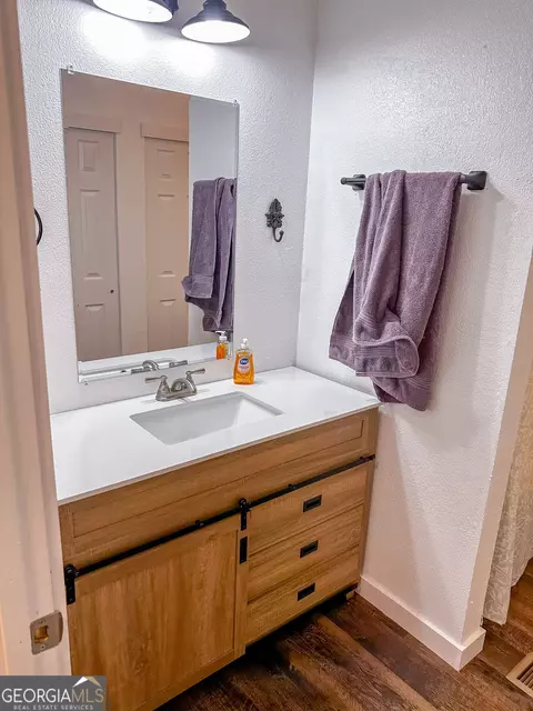 Bath - 720 Wise Rd, Plains, GA 31780 photo 1 of 3