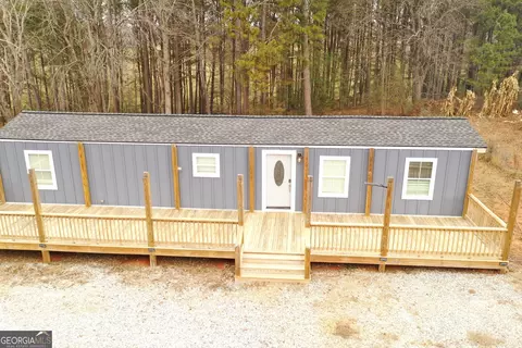 682 Lakeside Cir, Cornelia, GA 30531