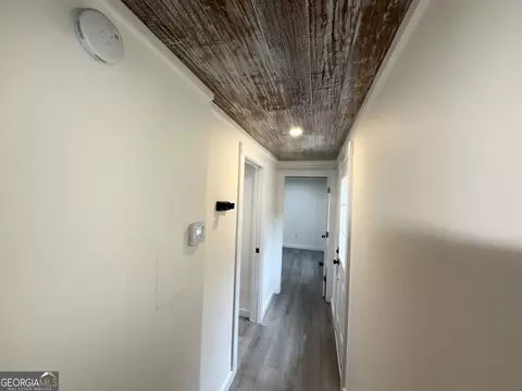 Entry Way - 682 Lakeside Cir, Cornelia, GA 30531 photo 1 of 1