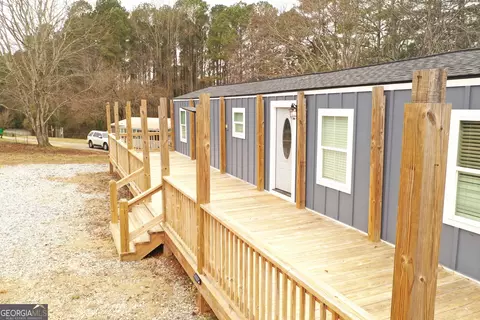 Exterior - 682 Lakeside Cir, Cornelia, GA 30531 photo 7 of 17