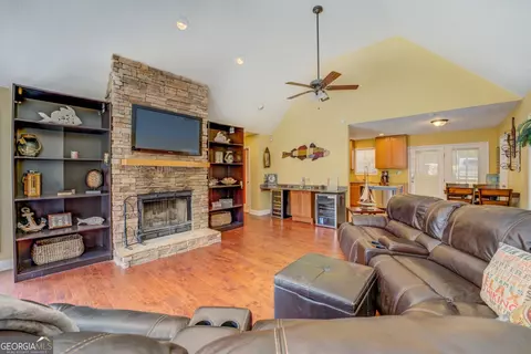 Living - 129 Old Kersey Rd, Jackson, GA 30233 photo 5 of 5