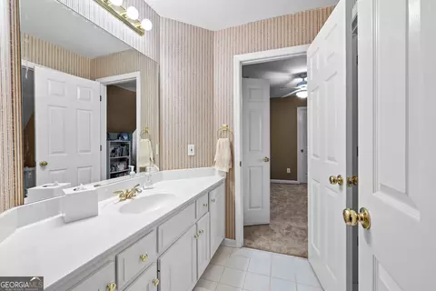Bath - 109 Windridge Dr, Lagrange, GA 30240 photo 8 of 10