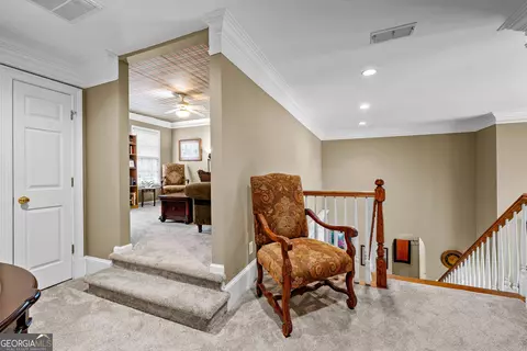 Entry Way - 109 Windridge Dr, Lagrange, GA 30240 photo 8 of 14