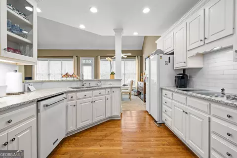 Kitchen - 109 Windridge Dr, Lagrange, GA 30240 photo 1 of 7