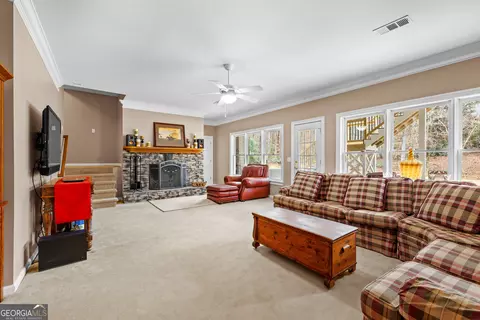 Living - 109 Windridge Dr, Lagrange, GA 30240 photo 3 of 4