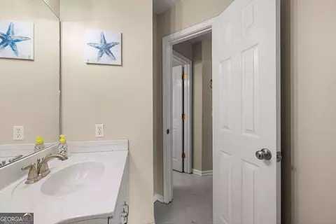Bath - 113 Glenn Eagle Pointe, Lagrange, GA 30241 photo 6 of 8