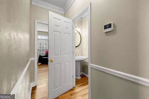 Entry Way - 113 Glenn Eagle Pointe, Lagrange, GA 30241 photo 7 of 10