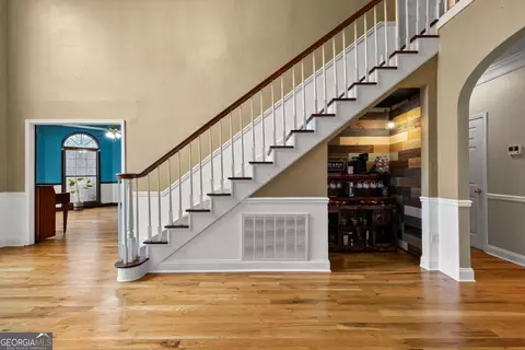 Entry Way - 113 Glenn Eagle Pointe, Lagrange, GA 30241 photo 4 of 10