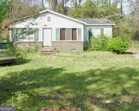 5901 Leone Dr W, Macon, GA 31206
