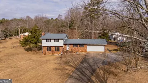 3318 Springdale Forrest Cir, Gainesville, GA 30506