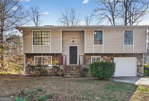4453 Blackbirch Ln, Decatur, GA 30034