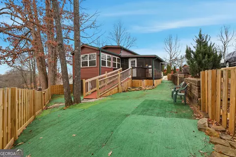 96 Stag Leap Dr, Cleveland, GA 30528