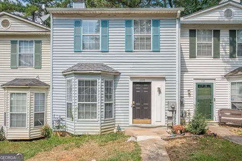 1028 Huntington Trce SE, Smyrna, GA 30082