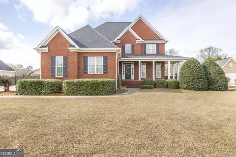 202 Avondale Cir, Warner Robins, GA 31088