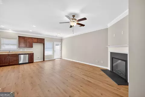 Living - 1734 Snapping Ct, Winder, GA 30680 photo 2 of 5
