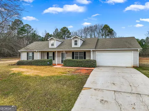 133 Floresta Dr, Mcdonough, GA 30252