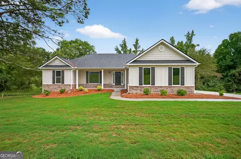 328 Advent Dr, Winder, GA 30680