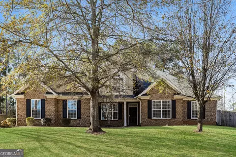 389 Glouchester Dr, Locust Grove, GA 30248
