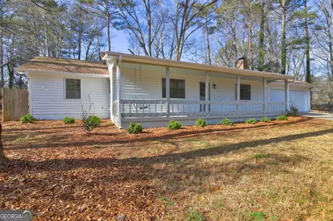 105 Longview Cir, Stockbridge, GA 30281