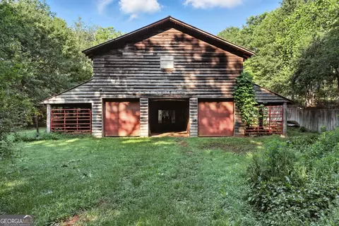 1592 Black Mountain Rd, Toccoa, GA 30577 photo 4