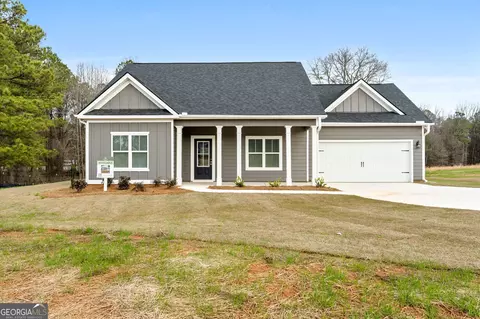 156 Charlie Fuller Rd, Grantville, GA 30220