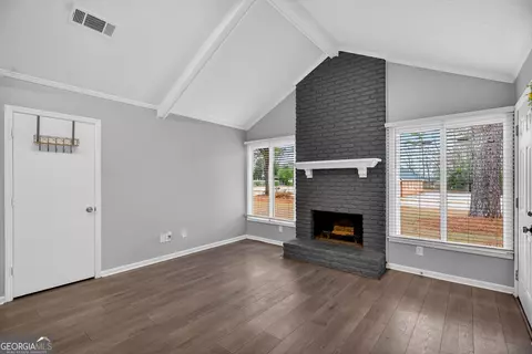 Living - 107 N Barnard Ave, Lagrange, GA 30241 photo 1 of 1
