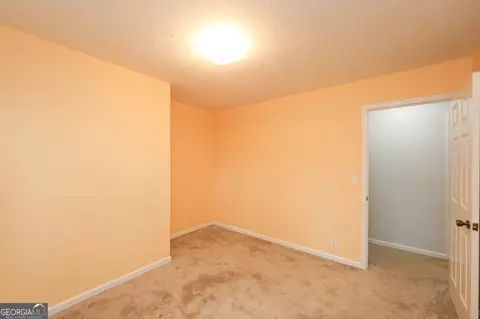 Bedroom - 207 N View Pointe Dr, Lagrange, GA 30241 photo 2 of 8