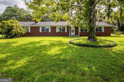 1597 Dairy Rd, Hinesville, GA 31313