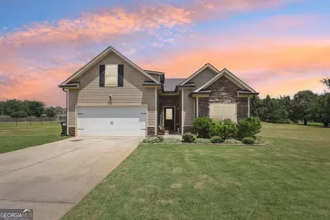 113 Richmond Dr, Carrollton, GA 30117