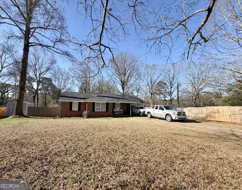 2009 Euclid St, Statham, GA 30666