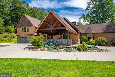 198 Stonecreek Dr, Franklin, NC 28734