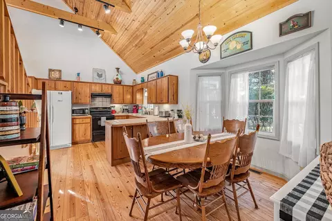 Dining - 195 Orme St, Clayton, GA 30525 photo 2 of 2