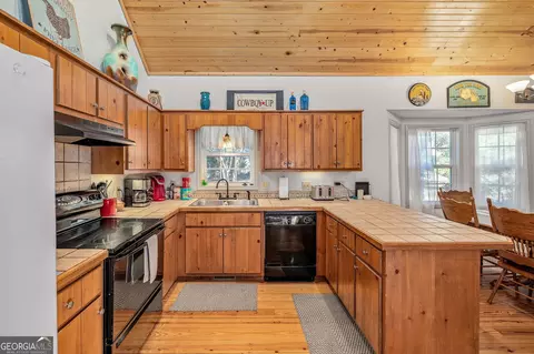 Kitchen - 195 Orme St, Clayton, GA 30525 photo 1 of 2