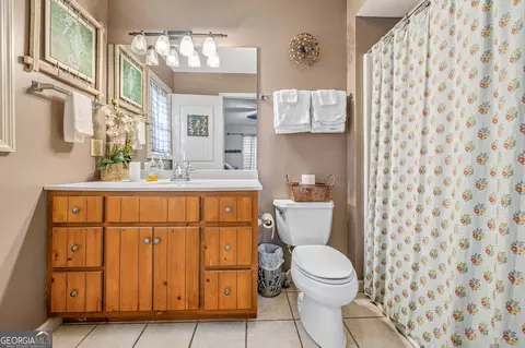 Bath - 195 Orme St, Clayton, GA 30525 photo 1 of 4
